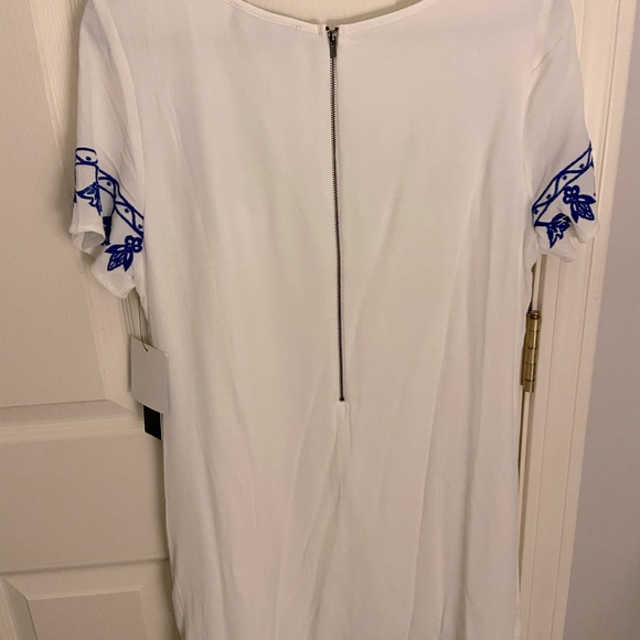 NWT LuLu’s Tale to Tell Blue and Ivory Embroidered Shift Dress - Picture 4 of 4